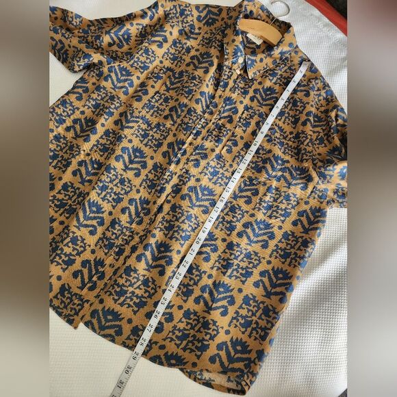 Wrap London Linen Green and Blue Abstract Blouse - Picture 7 of 10